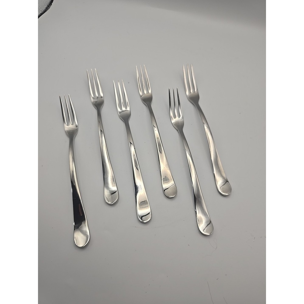 Gourmet Settings GS Set Of 6  Relish Forks Unknown Pattern 18/10
